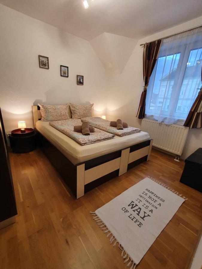 Smiley Apartment Sibiu Exterior photo